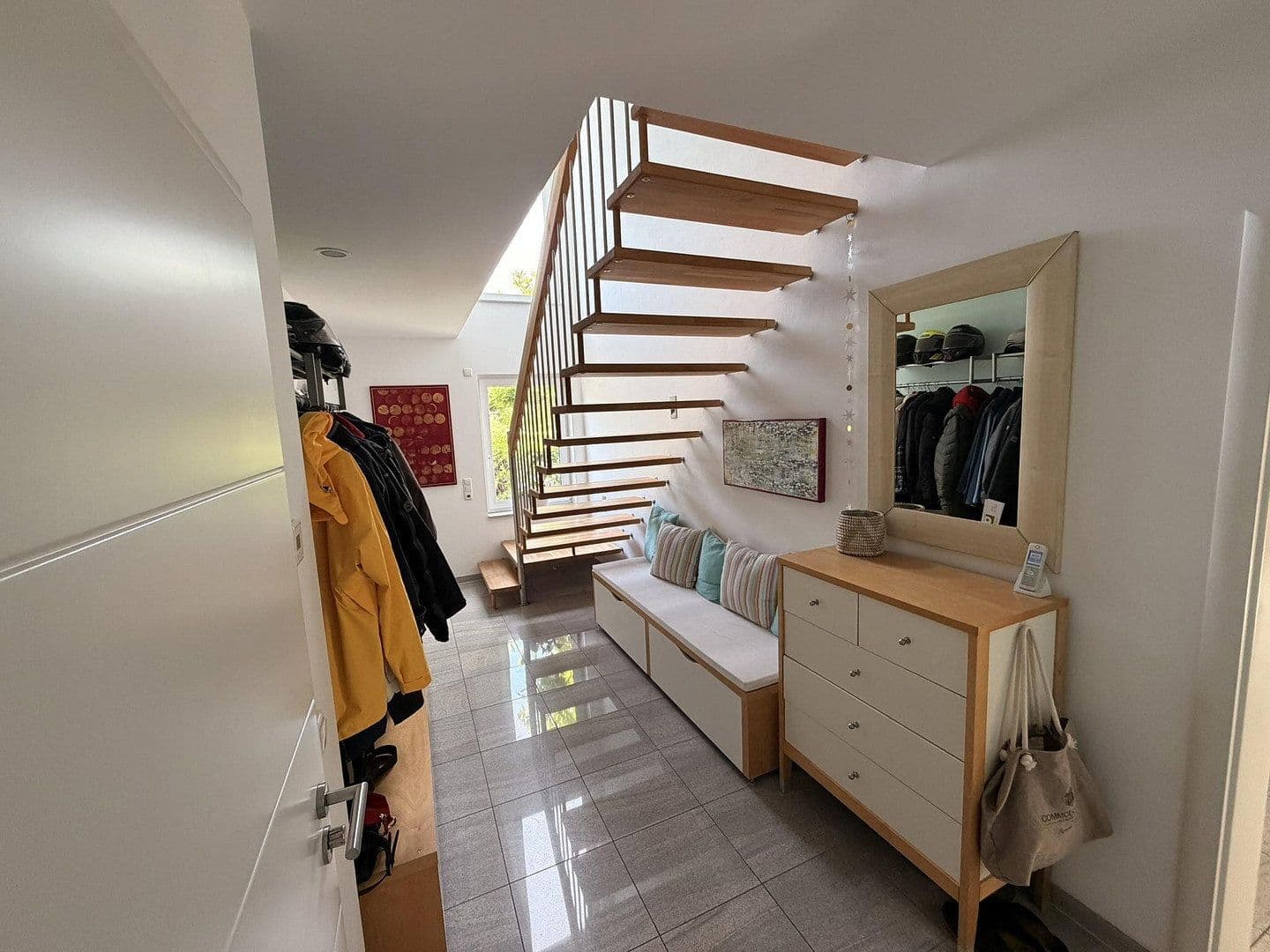 Prenájom bytu 4-izbový 162 m², Am Gehöft 5, Grevenbroich, Severné Porýnie - Westfálsko Prenájom bytu 4-izbový 162 m², Am Gehöft 5, Grevenbroich, Severné Porýnie - Westfálsko