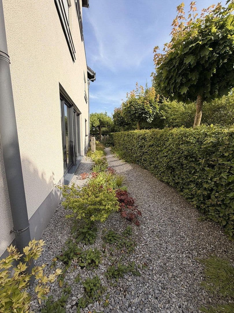 Prenájom bytu 4-izbový 162 m², Am Gehöft 5, Grevenbroich, Severné Porýnie - Westfálsko Prenájom bytu 4-izbový 162 m², Am Gehöft 5, Grevenbroich, Severné Porýnie - Westfálsko