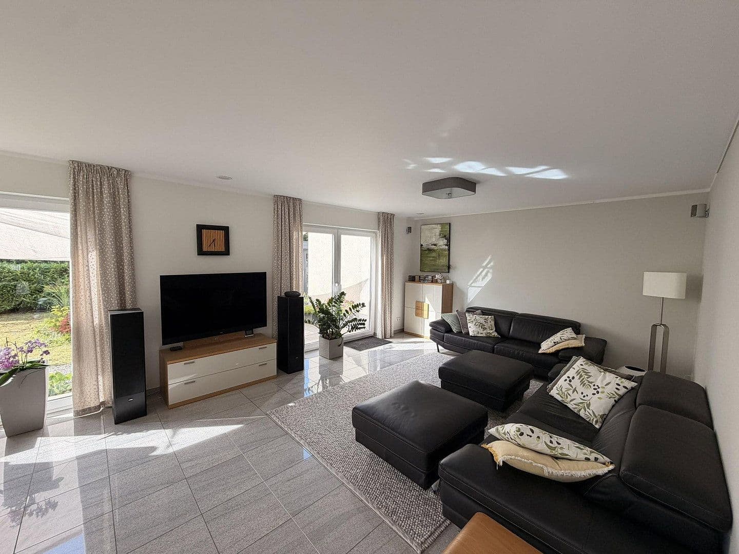 Prenájom bytu 4-izbový 162 m², Am Gehöft 5, Grevenbroich, Severné Porýnie - Westfálsko Prenájom bytu 4-izbový 162 m², Am Gehöft 5, Grevenbroich, Severné Porýnie - Westfálsko