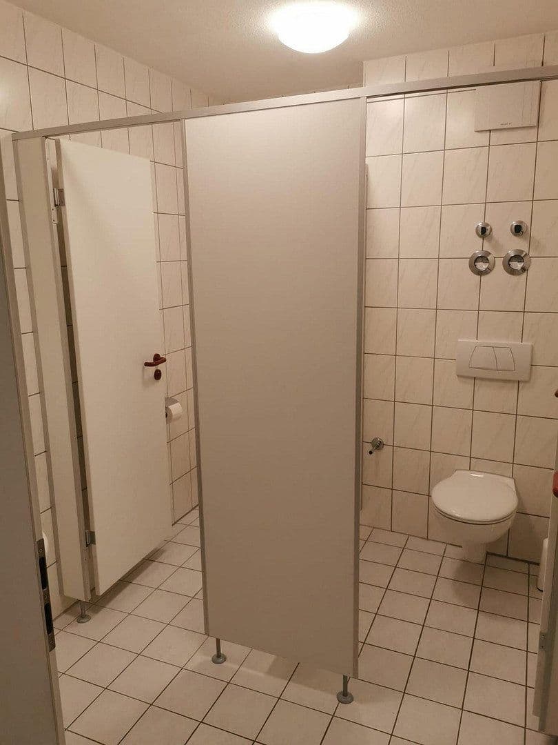 Predaj kancelárie 114 m², Hauptstraße 24, St. Georgen im Schwarzwald, Bádensko-Wurttembersko Predaj kancelárie 114 m², Hauptstraße 24, St. Georgen im Schwarzwald, Bádensko-Wurttembersko