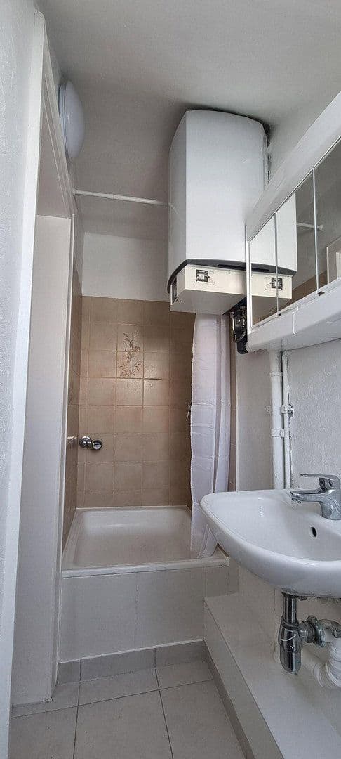 Prenájom bytu 1-izbový 36 m², Breitscheidstraße 93 A, Stuttgart, Bádensko-Wurttembersko Prenájom bytu 1-izbový 36 m², Breitscheidstraße 93 A, Stuttgart, Bádensko-Wurttembersko