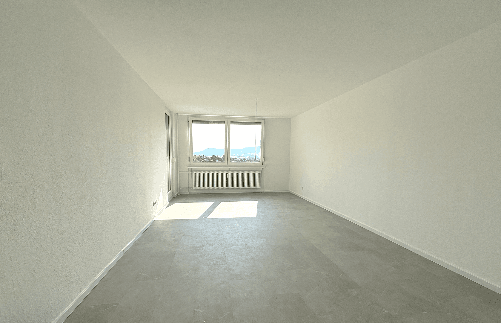 Prenájom bytu 3-izbový 85 m², Schwäbisch Gmünd, Bádensko-Wurttembersko Prenájom bytu 3-izbový 85 m², Schwäbisch Gmünd, Bádensko-Wurttembersko