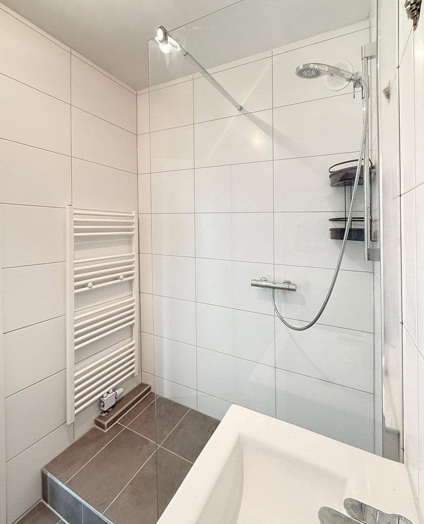 Prenájom bytu 3-izbový 85 m², Schwäbisch Gmünd, Bádensko-Wurttembersko Prenájom bytu 3-izbový 85 m², Schwäbisch Gmünd, Bádensko-Wurttembersko