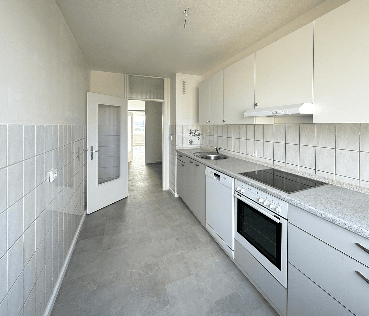 Prenájom bytu 3-izbový 85 m², Schwäbisch Gmünd, Bádensko-Wurttembersko Prenájom bytu 3-izbový 85 m², Schwäbisch Gmünd, Bádensko-Wurttembersko