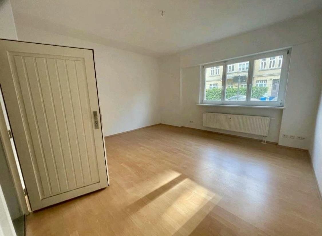 Predaj bytu 4-izbový 110 m², Sophienstraße 24, Jena, Durínsko Predaj bytu 4-izbový 110 m², Sophienstraße 24, Jena, Durínsko