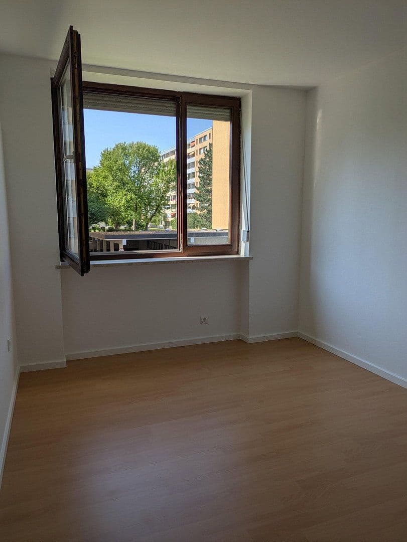 Prenájom bytu 2-izbový 52 m², Maria-Luiko-Str., München, Bavorsko Prenájom bytu 2-izbový 52 m², Maria-Luiko-Str., München, Bavorsko