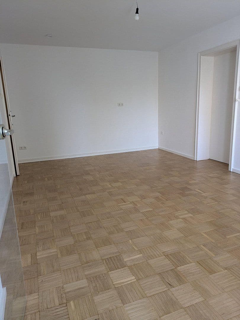 Prenájom bytu 2-izbový 52 m², Maria-Luiko-Str., München, Bavorsko Prenájom bytu 2-izbový 52 m², Maria-Luiko-Str., München, Bavorsko