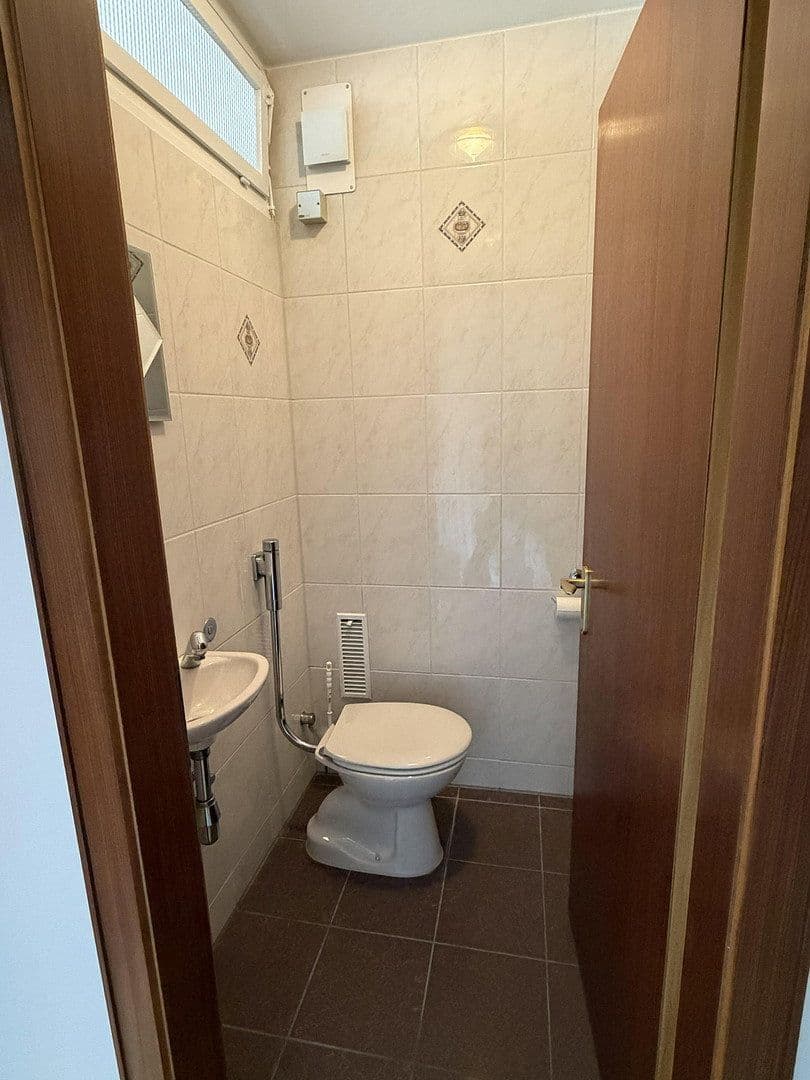 Prenájom bytu 3-izbový 80 m², Stegerwaldstr. 4, Burghausen, Bavorsko Prenájom bytu 3-izbový 80 m², Stegerwaldstr. 4, Burghausen, Bavorsko
