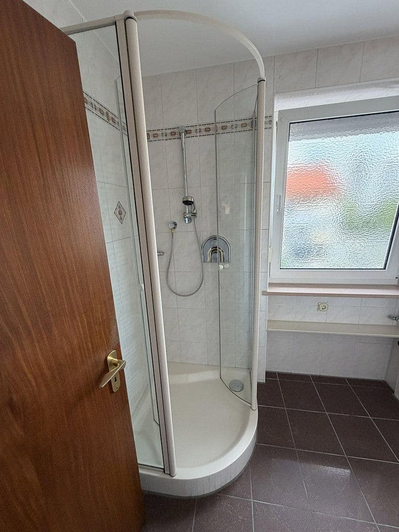Prenájom bytu 3-izbový 80 m², Stegerwaldstr. 4, Burghausen, Bavorsko Prenájom bytu 3-izbový 80 m², Stegerwaldstr. 4, Burghausen, Bavorsko