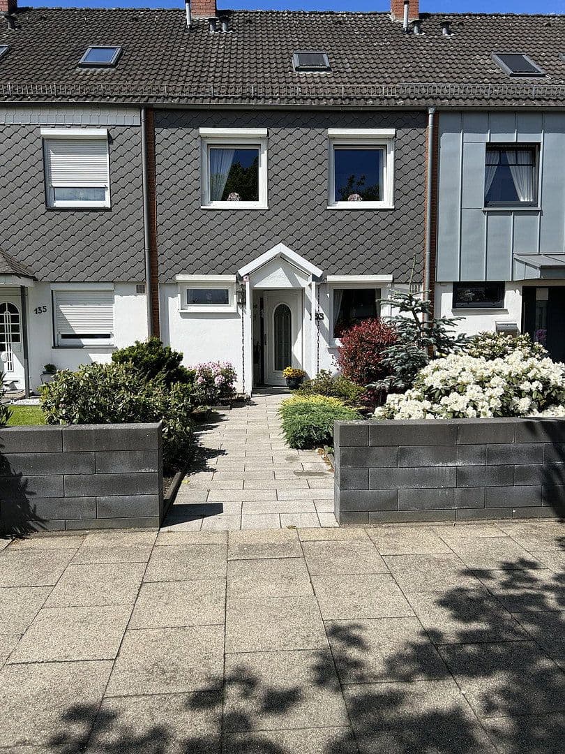 Predaj domu 150 m², pozemok 230 m², Bremen, Brémy Predaj domu 150 m², pozemok 230 m², Bremen, Brémy
