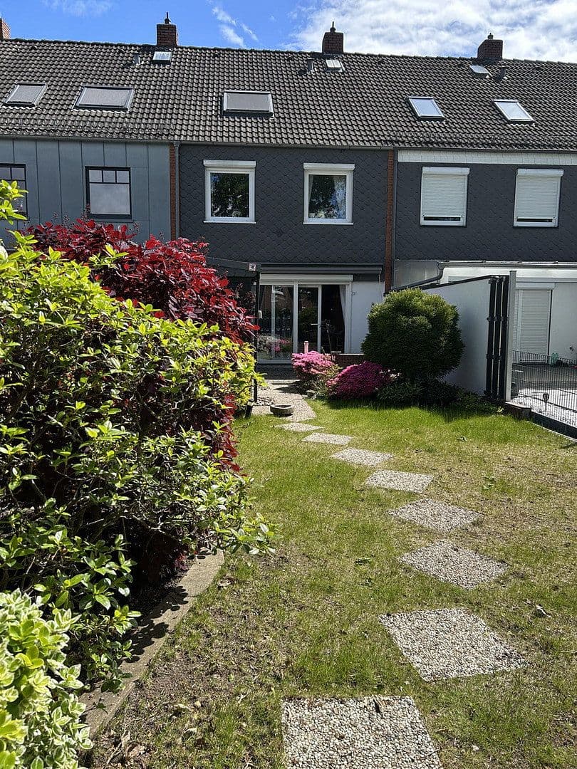 Predaj domu 150 m², pozemok 230 m², Bremen, Brémy Predaj domu 150 m², pozemok 230 m², Bremen, Brémy