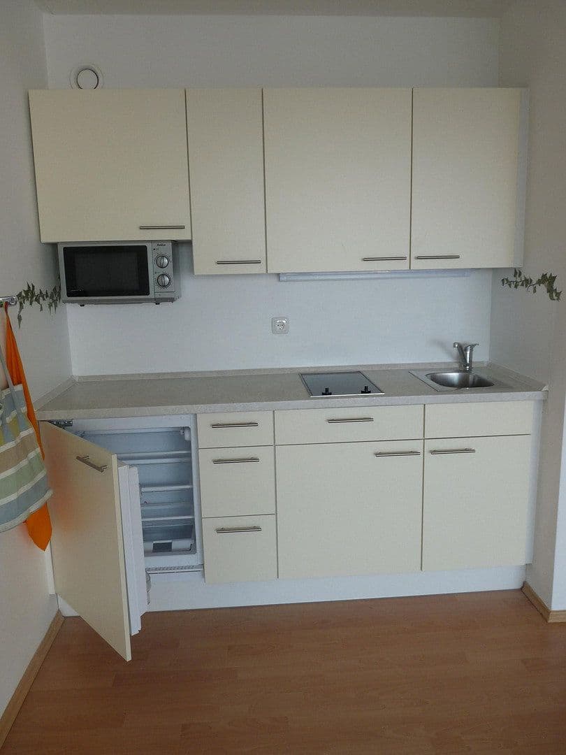 Prenájom bytu 1-izbový 26 m², München, Bavorsko Prenájom bytu 1-izbový 26 m², München, Bavorsko