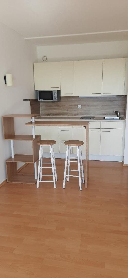 Prenájom bytu 1-izbový 26 m², München, Bavorsko Prenájom bytu 1-izbový 26 m², München, Bavorsko