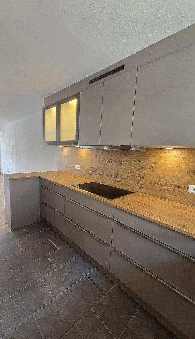 Prenájom domu 125 m², pozemok 140 m², Herbolzheimer Straße 26a, Herbolzheim, Bádensko-Wurttembersko Prenájom domu 125 m², pozemok 140 m², Herbolzheimer Straße 26a, Herbolzheim, Bádensko-Wurttembersko