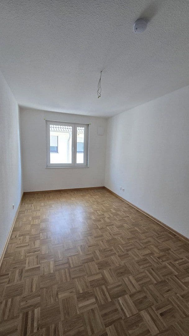 Prenájom domu 125 m², pozemok 140 m², Herbolzheimer Straße 26a, Herbolzheim, Bádensko-Wurttembersko Prenájom domu 125 m², pozemok 140 m², Herbolzheimer Straße 26a, Herbolzheim, Bádensko-Wurttembersko
