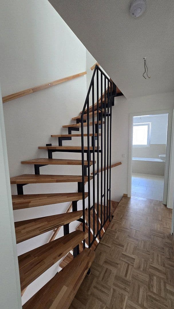 Prenájom domu 125 m², pozemok 140 m², Herbolzheimer Straße 26a, Herbolzheim, Bádensko-Wurttembersko Prenájom domu 125 m², pozemok 140 m², Herbolzheimer Straße 26a, Herbolzheim, Bádensko-Wurttembersko