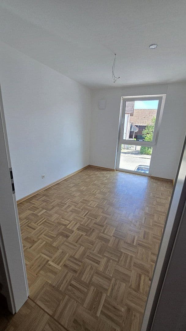 Prenájom domu 125 m², pozemok 140 m², Herbolzheimer Straße 26a, Herbolzheim, Bádensko-Wurttembersko Prenájom domu 125 m², pozemok 140 m², Herbolzheimer Straße 26a, Herbolzheim, Bádensko-Wurttembersko