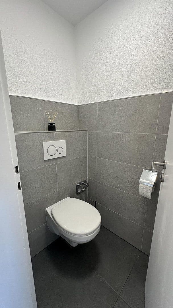 Prenájom bytu 2-izbový 57 m², Sindelfingen, Bádensko-Wurttembersko Prenájom bytu 2-izbový 57 m², Sindelfingen, Bádensko-Wurttembersko