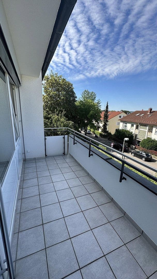 Prenájom bytu 2-izbový 57 m², Sindelfingen, Bádensko-Wurttembersko Prenájom bytu 2-izbový 57 m², Sindelfingen, Bádensko-Wurttembersko
