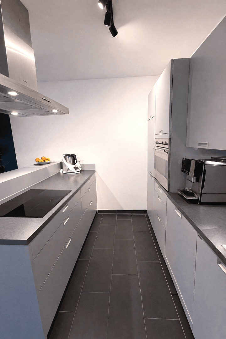 Prenájom bytu 4-izbový 98 m², Welfenstraße 68, München, Bavorsko Prenájom bytu 4-izbový 98 m², Welfenstraße 68, München, Bavorsko