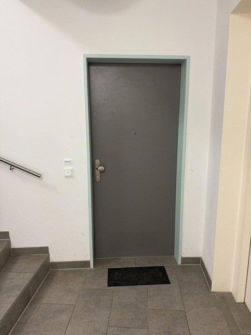 Prenájom bytu 4-izbový 98 m², Welfenstraße 68, München, Bavorsko Prenájom bytu 4-izbový 98 m², Welfenstraße 68, München, Bavorsko