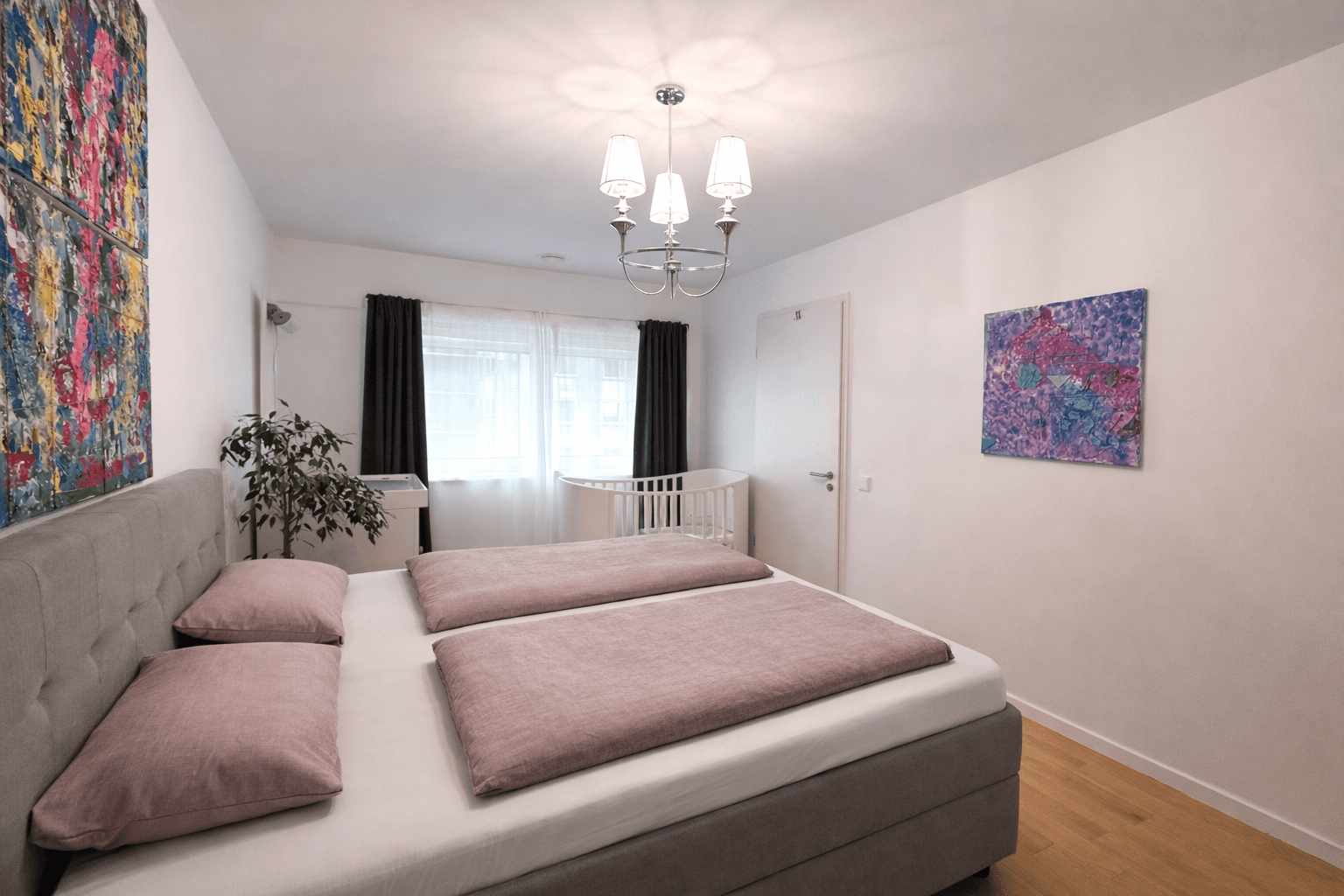 Prenájom bytu 4-izbový 98 m², Welfenstraße 68, München, Bavorsko Prenájom bytu 4-izbový 98 m², Welfenstraße 68, München, Bavorsko