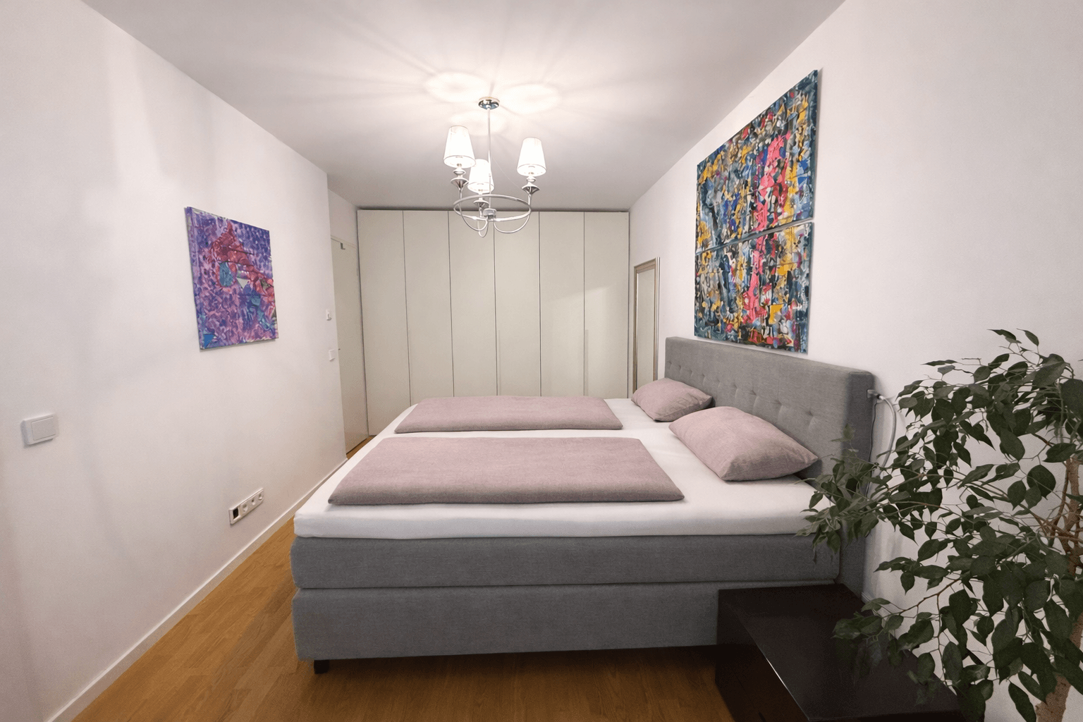 Prenájom bytu 4-izbový 98 m², Welfenstraße 68, München, Bavorsko Prenájom bytu 4-izbový 98 m², Welfenstraße 68, München, Bavorsko