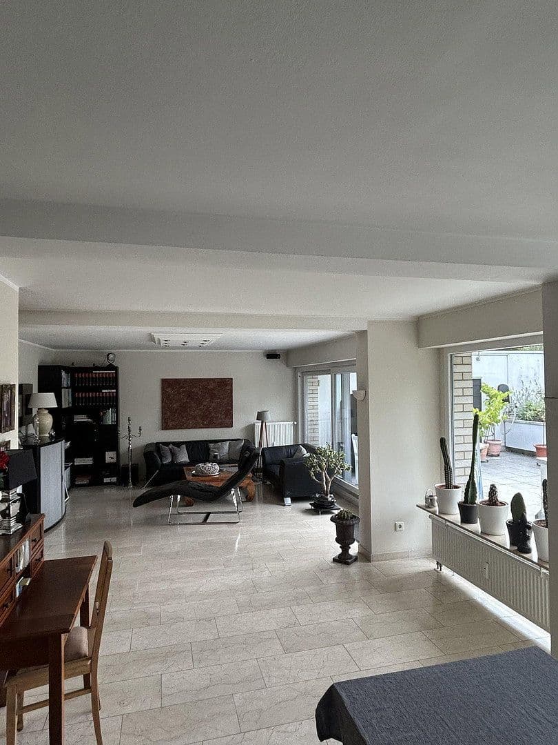 Predaj bytu 4-izbový 130 m², Dortmund, Severné Porýnie - Westfálsko Predaj bytu 4-izbový 130 m², Dortmund, Severné Porýnie - Westfálsko