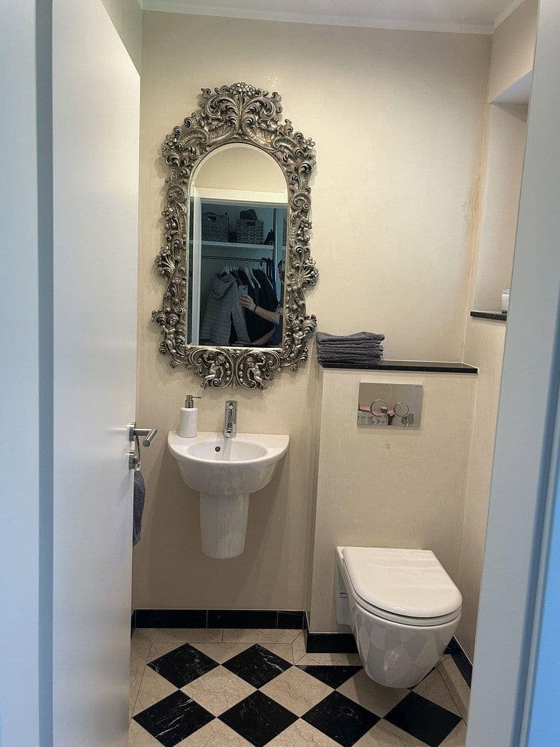 Predaj bytu 4-izbový 130 m², Dortmund, Severné Porýnie - Westfálsko Predaj bytu 4-izbový 130 m², Dortmund, Severné Porýnie - Westfálsko