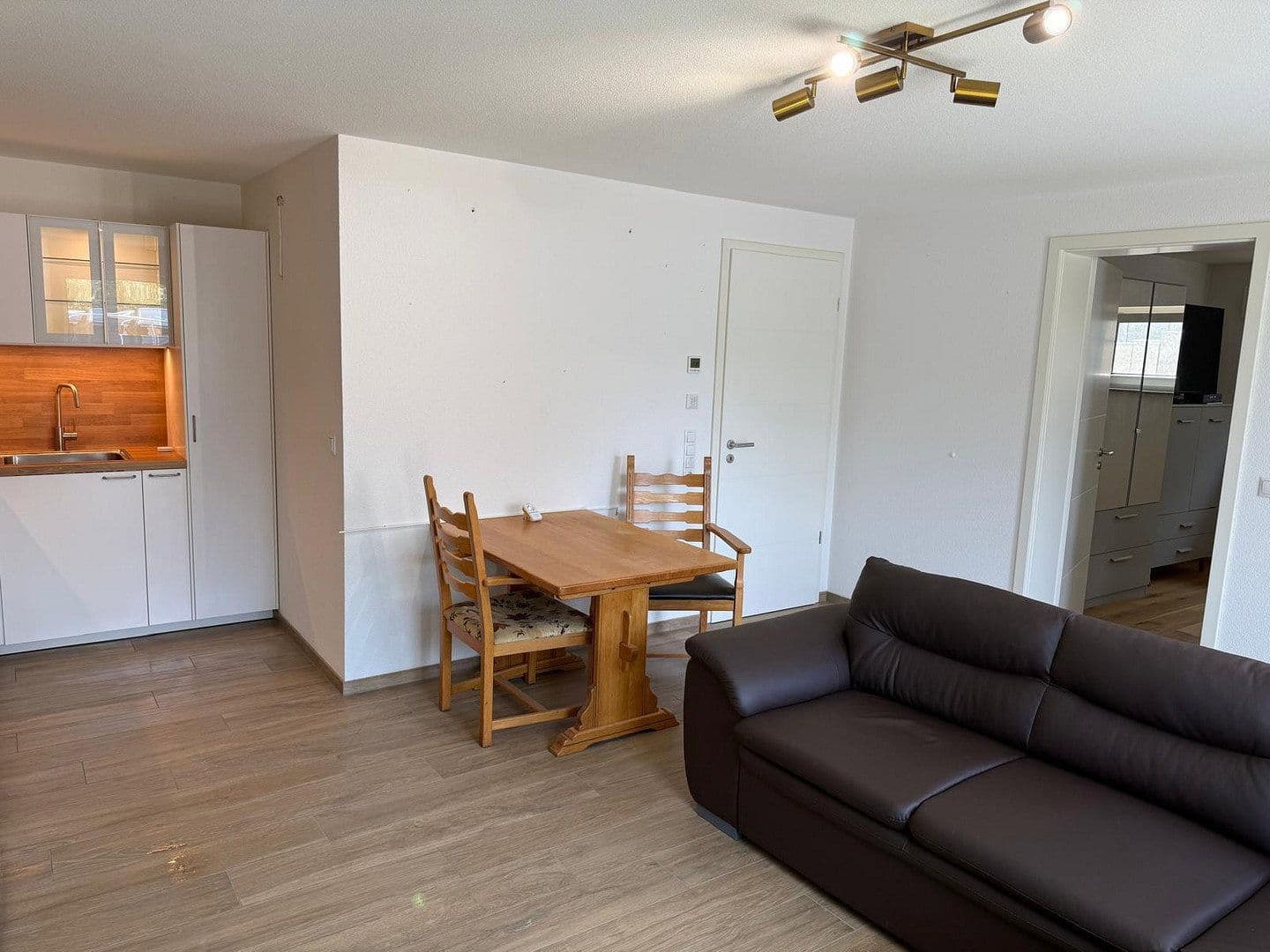 Predaj bytu 6-izbový 172 m², Hilzingen, Bádensko-Wurttembersko Predaj bytu 6-izbový 172 m², Hilzingen, Bádensko-Wurttembersko