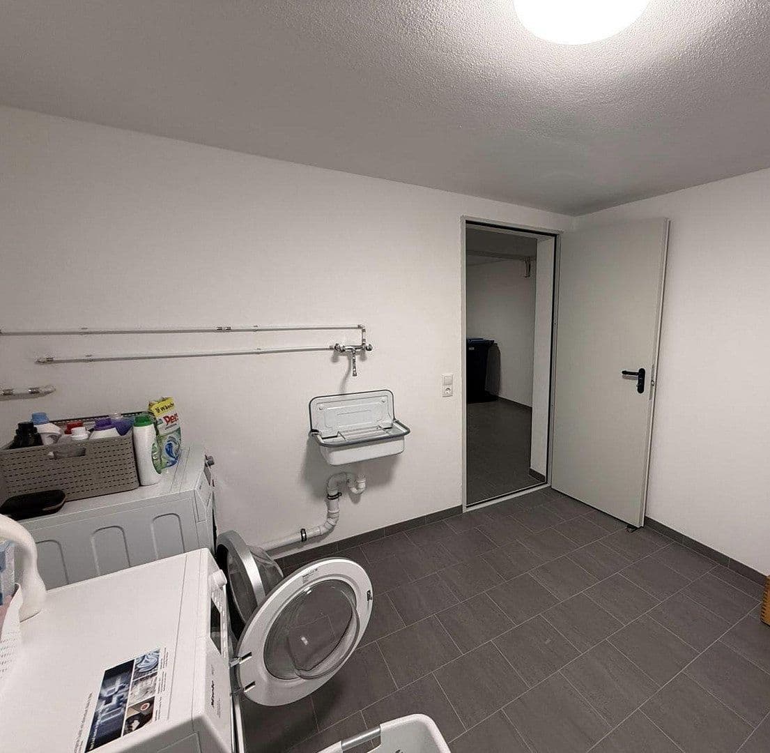 Predaj bytu 6-izbový 172 m², Hilzingen, Bádensko-Wurttembersko Predaj bytu 6-izbový 172 m², Hilzingen, Bádensko-Wurttembersko
