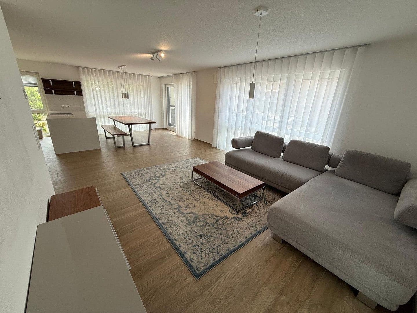 Predaj bytu 6-izbový 172 m², Hilzingen, Bádensko-Wurttembersko Predaj bytu 6-izbový 172 m², Hilzingen, Bádensko-Wurttembersko