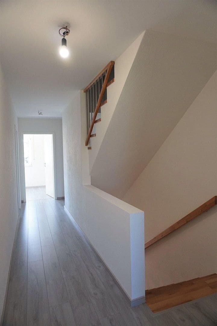 Prenájom domu 154 m², pozemok 306 m², Ampfing, Bavorsko Prenájom domu 154 m², pozemok 306 m², Ampfing, Bavorsko