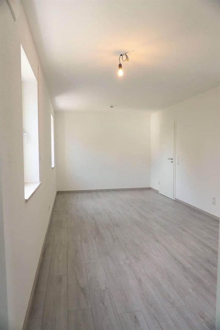 Prenájom domu 154 m², pozemok 306 m², Ampfing, Bavorsko Prenájom domu 154 m², pozemok 306 m², Ampfing, Bavorsko