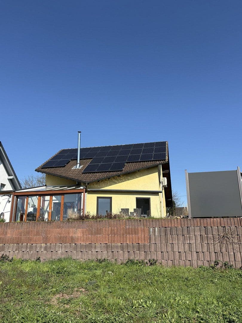 Predaj domu 160 m², pozemok 391 m², Neuwied, Porýnie-Falcko Predaj domu 160 m², pozemok 391 m², Neuwied, Porýnie-Falcko