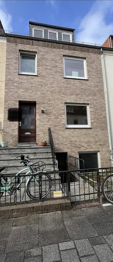 Prenájom bytu 2-izbový 42 m², Bremen, Brémy Prenájom bytu 2-izbový 42 m², Bremen, Brémy