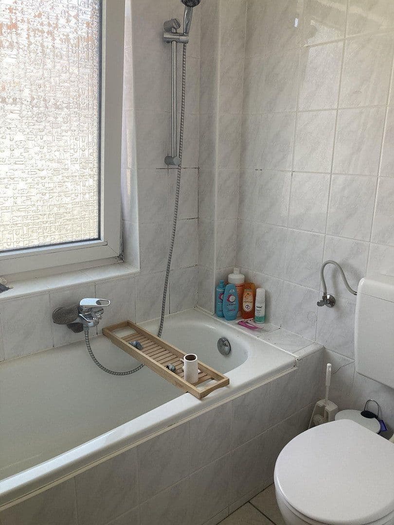 Prenájom bytu 2-izbový 42 m², Bremen, Brémy Prenájom bytu 2-izbový 42 m², Bremen, Brémy