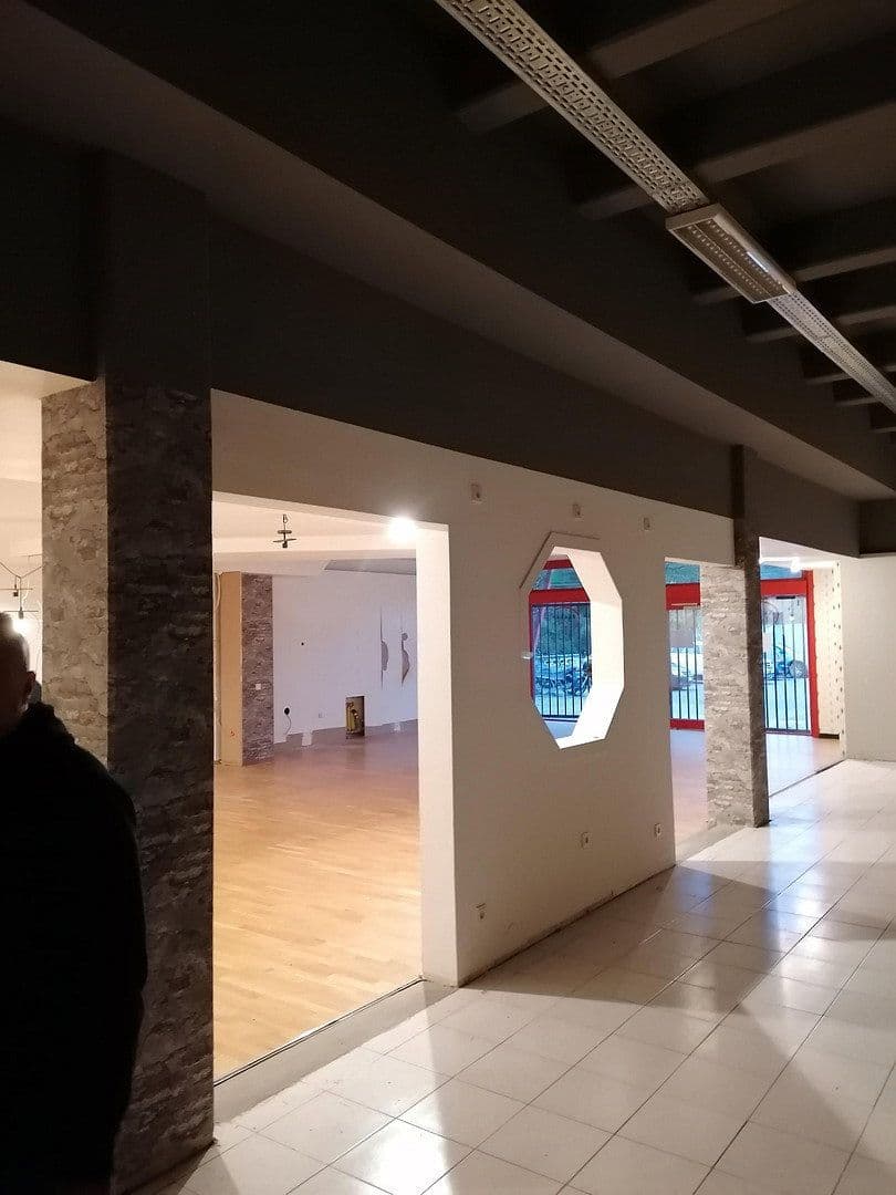 Prenájom nebytového priestoru 350 m², Ludweilerstraße 18+20, Großrosseln, Sársko Prenájom nebytového priestoru 350 m², Ludweilerstraße 18+20, Großrosseln, Sársko