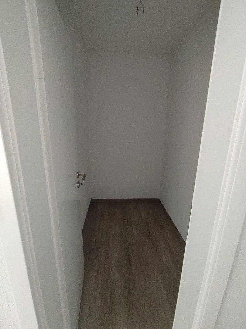 Prenájom bytu 2-izbový 67 m², Chemnitzer Straße 30b, Chemnitz, Sasko Prenájom bytu 2-izbový 67 m², Chemnitzer Straße 30b, Chemnitz, Sasko