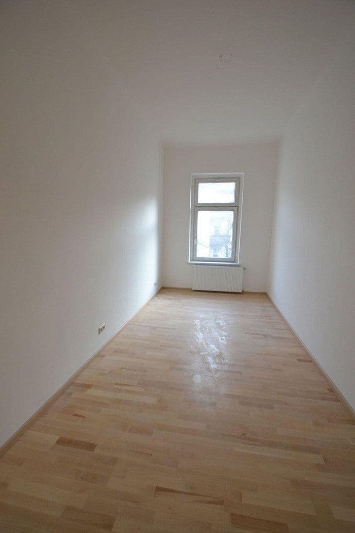 Predaj domu 1.006 m², pozemok 570 m², Pfaffendorfer Straße, Leipzig, Sasko Predaj domu 1.006 m², pozemok 570 m², Pfaffendorfer Straße, Leipzig, Sasko
