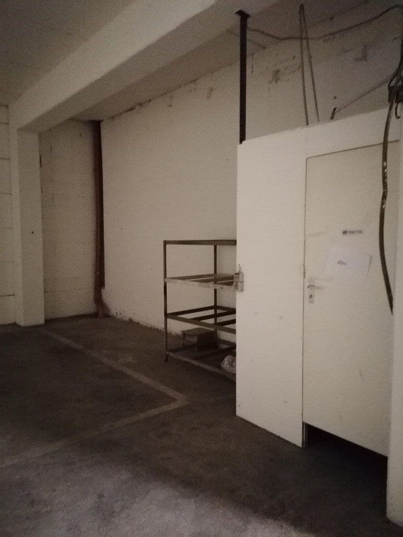 Prenájom nebytového priestoru 245 m², Großrosseln, Sársko Prenájom nebytového priestoru 245 m², Großrosseln, Sársko