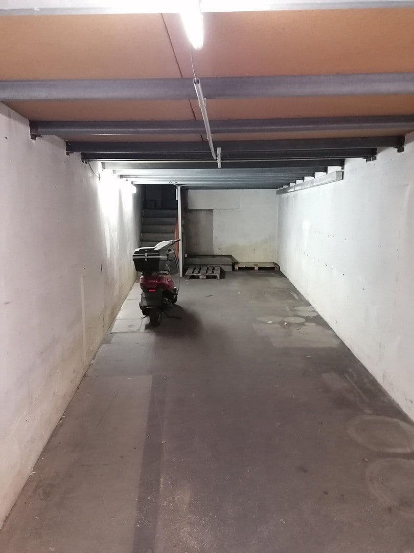 Prenájom nebytového priestoru 245 m², Großrosseln, Sársko Prenájom nebytového priestoru 245 m², Großrosseln, Sársko