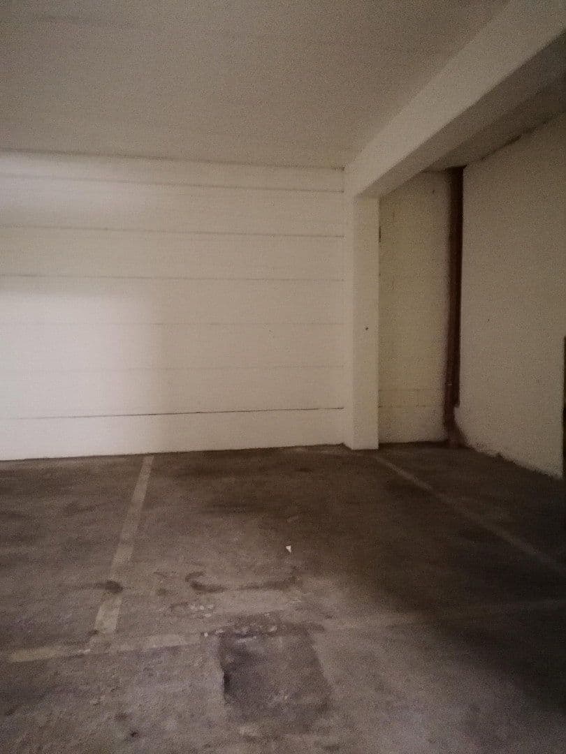 Prenájom nebytového priestoru 245 m², Großrosseln, Sársko Prenájom nebytového priestoru 245 m², Großrosseln, Sársko
