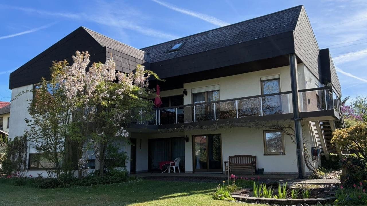 Predaj domu 298 m², pozemok 1.157 m², Zapfendorf, Bavorsko Predaj domu 298 m², pozemok 1.157 m², Zapfendorf, Bavorsko