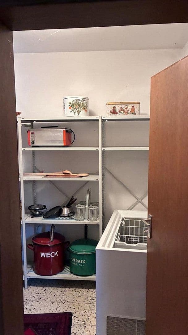 Predaj domu 298 m², pozemok 1.157 m², Zapfendorf, Bavorsko Predaj domu 298 m², pozemok 1.157 m², Zapfendorf, Bavorsko