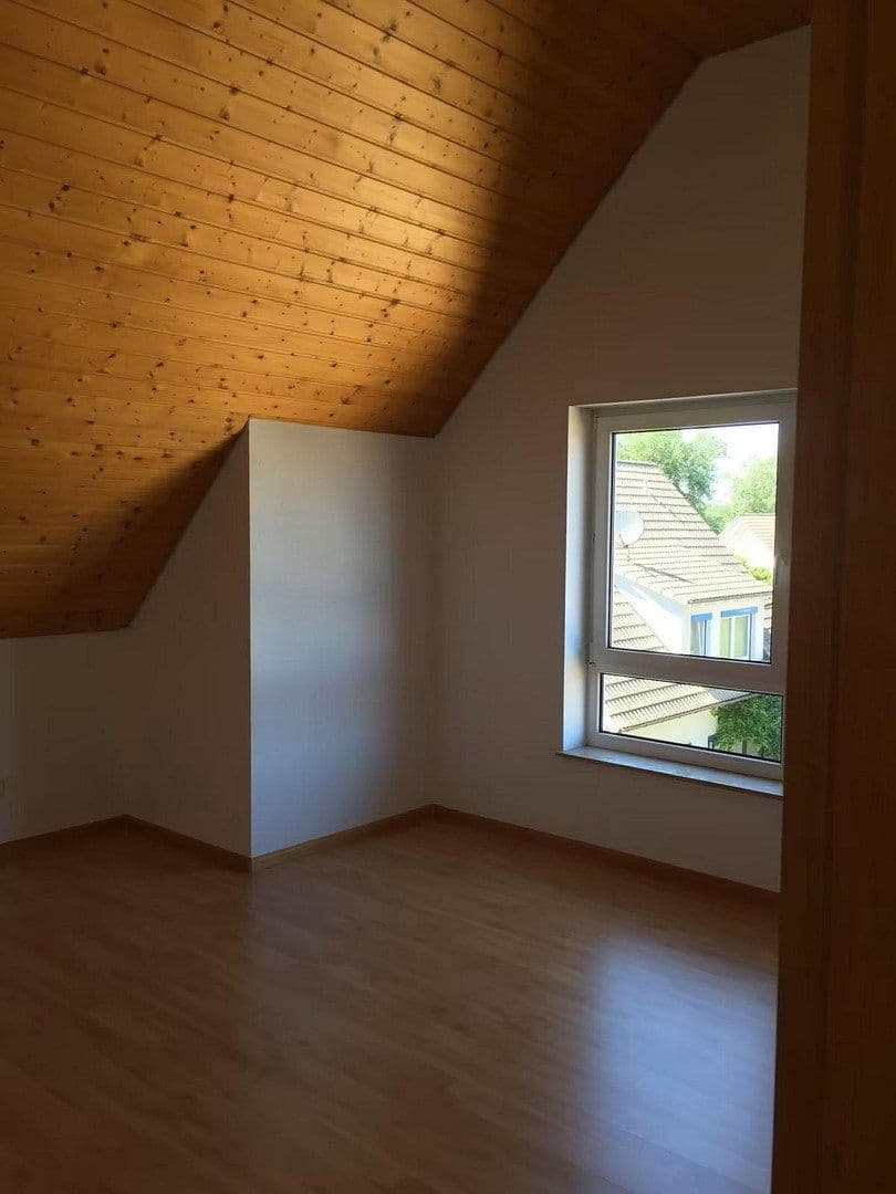 Predaj bytu 4-izbový 122 m², Neuenburg am Rhein, Bádensko-Wurttembersko Predaj bytu 4-izbový 122 m², Neuenburg am Rhein, Bádensko-Wurttembersko