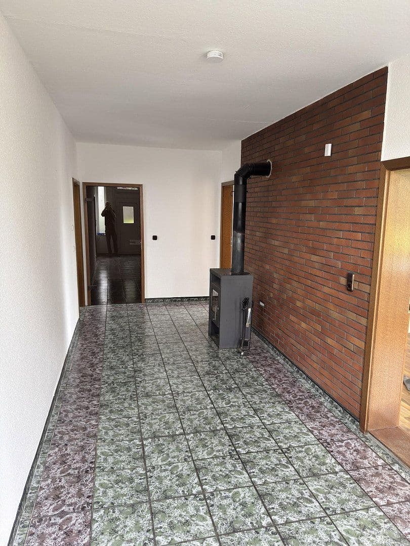 Prenájom bytu 2-izbový 88 m², Bahnhofstraße 4, Wiedensahl, Dolné Sasko Prenájom bytu 2-izbový 88 m², Bahnhofstraße 4, Wiedensahl, Dolné Sasko