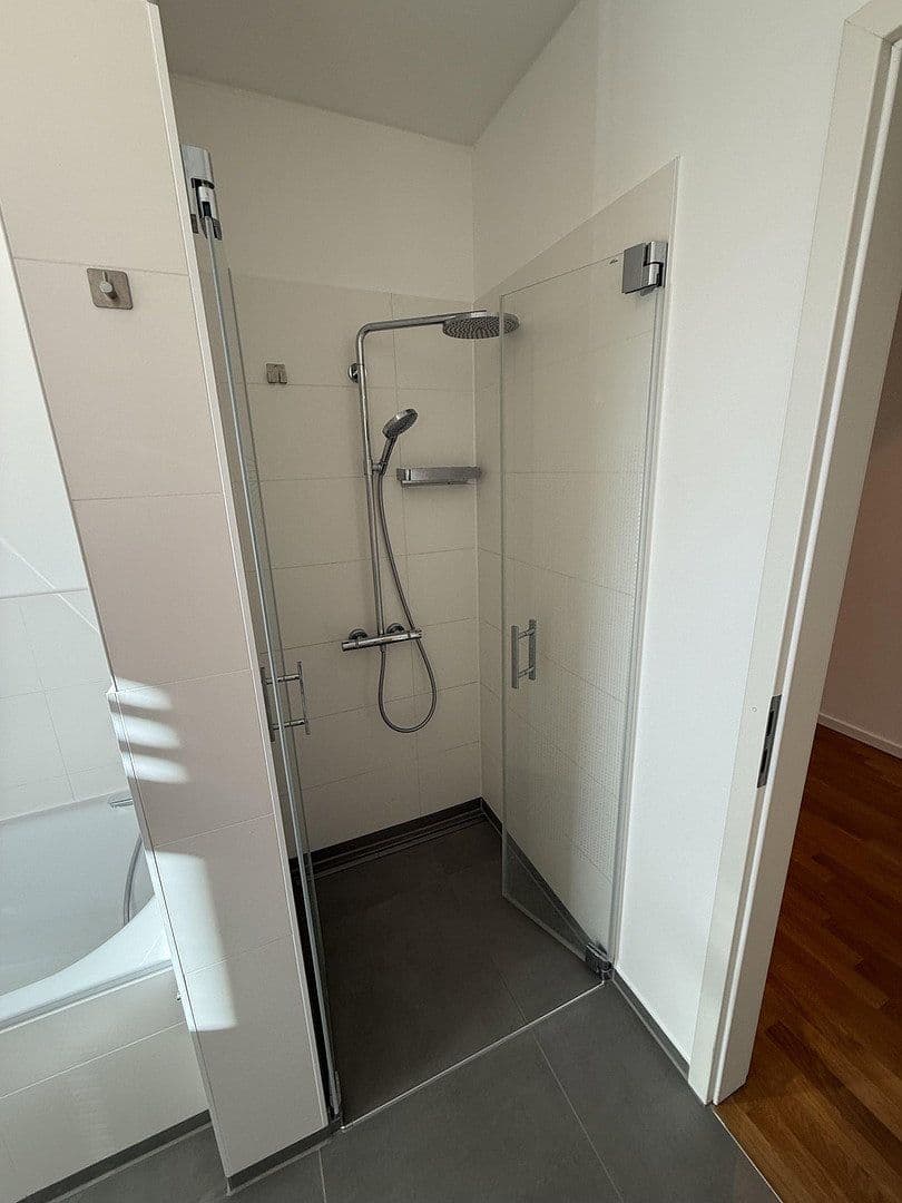 Predaj bytu 4-izbový 138 m², Hannover, Dolné Sasko Predaj bytu 4-izbový 138 m², Hannover, Dolné Sasko