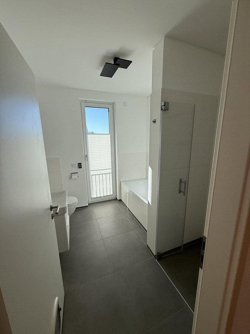Predaj bytu 4-izbový 138 m², Hannover, Dolné Sasko Predaj bytu 4-izbový 138 m², Hannover, Dolné Sasko