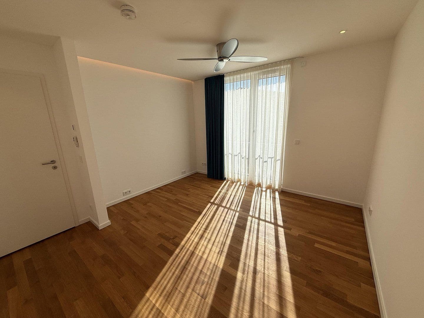 Predaj bytu 4-izbový 138 m², Hannover, Dolné Sasko Predaj bytu 4-izbový 138 m², Hannover, Dolné Sasko